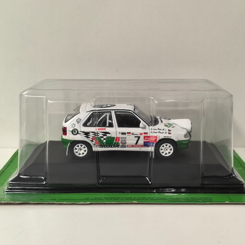 Diecast IXO schaalmodel 1:43 S - Model Kit Car recensie en prijs