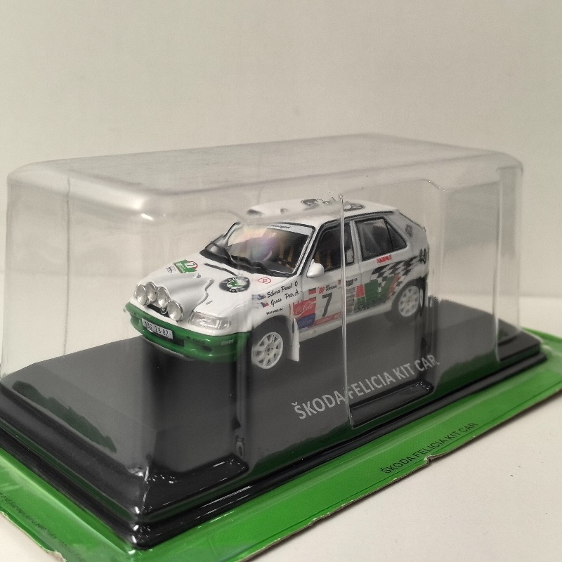 Diecast IXO schaalmodel 1:43 S - Model Kit Car recensie en prijs