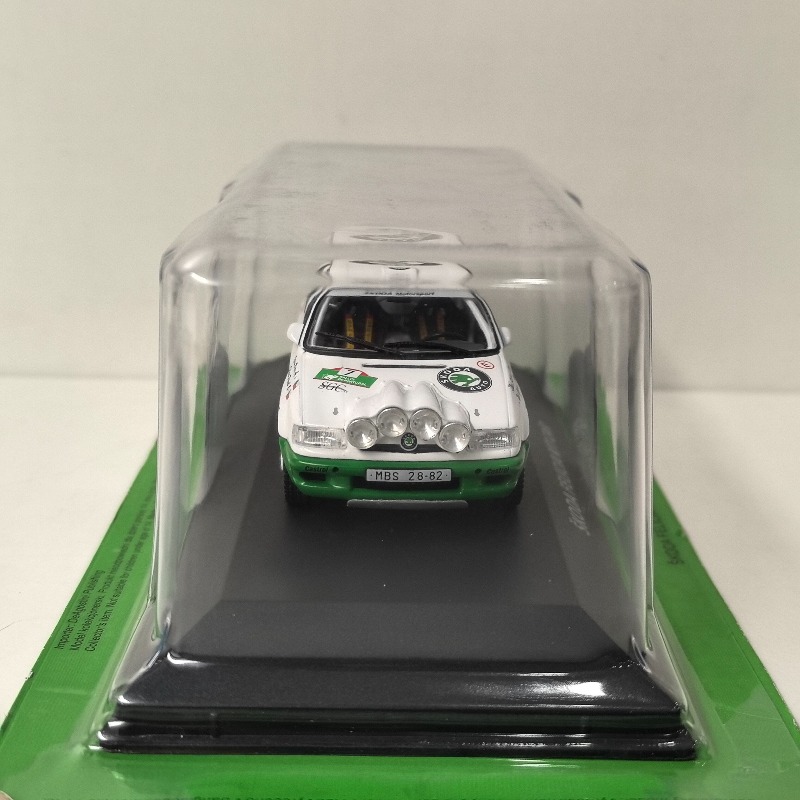Diecast IXO schaalmodel 1:43 S - Model Kit Car recensie en prijs